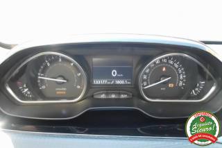 PEUGEOT 2008 usata, con Lettore CD