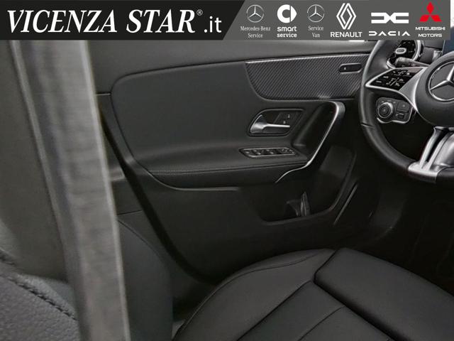 MERCEDES-BENZ A 200 usata, con Controllo automatico clima