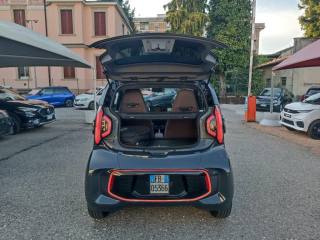 XEV Yoyo usata, con Bluetooth