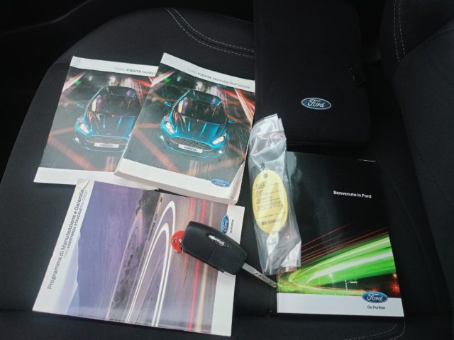 FORD Fiesta usata, con MP3