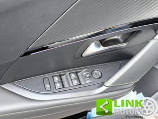 PEUGEOT 208 usata, con Leve al volante
