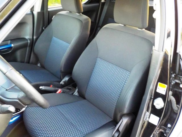 SUZUKI Ignis usata, con Volante in pelle