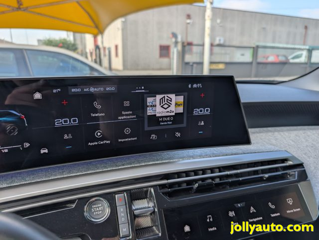 PEUGEOT 5008 usata, con Touch screen