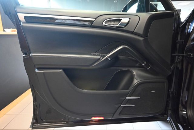 PORSCHE Cayenne usata 35