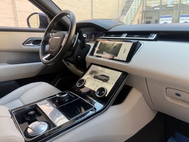LAND ROVER Range Rover Velar usata, con Controllo trazione