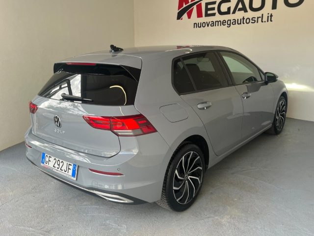 VOLKSWAGEN Golf usata, con Autoradio