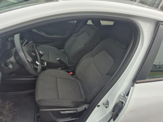 RENAULT Clio usata, con Autoradio