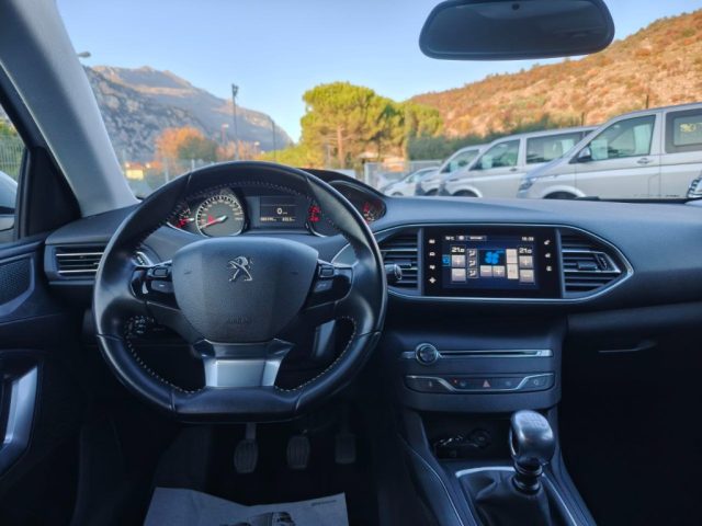 PEUGEOT 308 usata, con Bracciolo