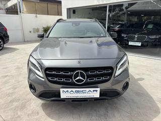 MERCEDES-BENZ GLA 200 usata, con Airbag