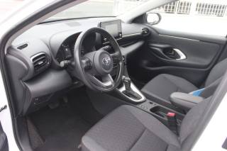 TOYOTA Yaris usata, con Bracciolo