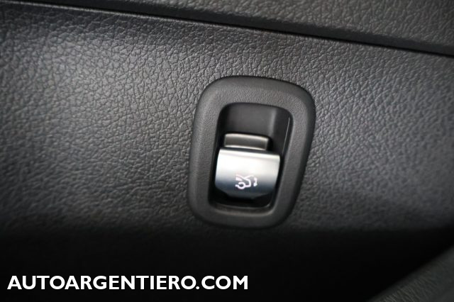 MERCEDES-BENZ C 200 usata, con Cronologia tagliandi