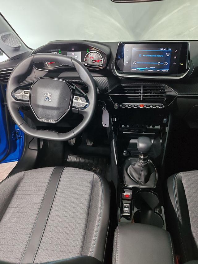 PEUGEOT 208 usata, con Sedile posteriore sdoppiato