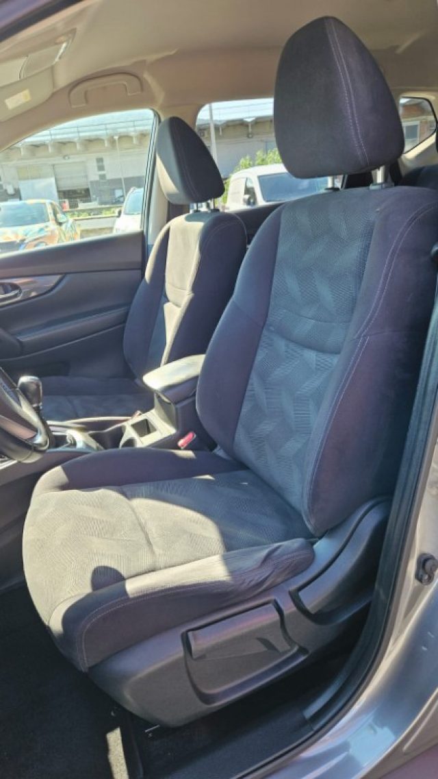 NISSAN X-Trail usata, con Autoradio