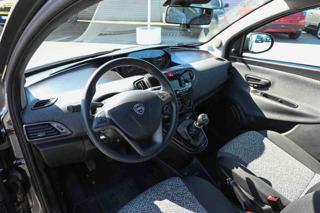 LANCIA Ypsilon usata, con USB