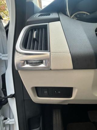 JAGUAR E-Pace usata, con USB