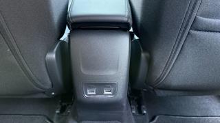 PEUGEOT 2008 usata, con Sedile posteriore sdoppiato