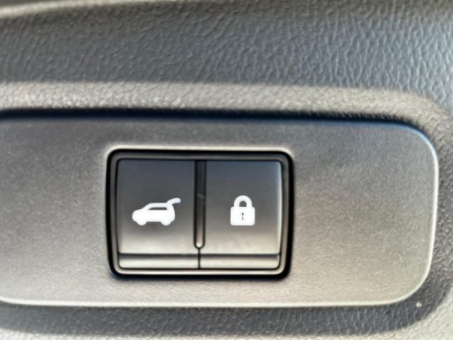 NISSAN Qashqai usata, con Specchietti laterali elettrici