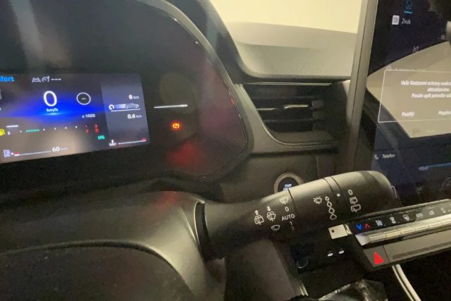 RENAULT Captur usata, con Controllo elettronico della corsia