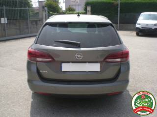 OPEL Astra usata, con Chiusura centralizzata