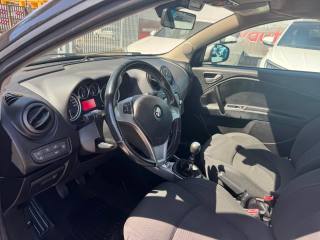 ALFA ROMEO MiTo usata, con Controllo automatico clima