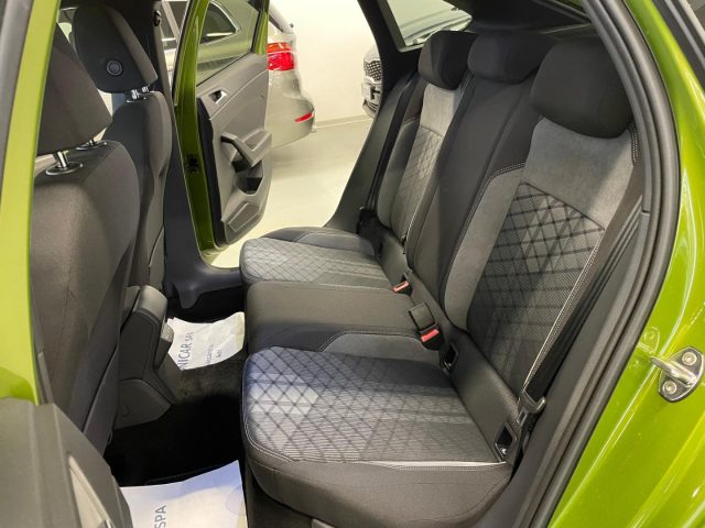 VOLKSWAGEN Taigo usata, con Sedile posteriore sdoppiato