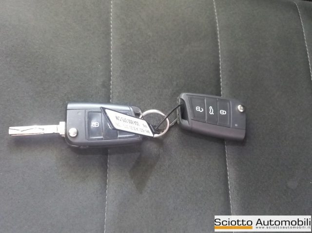 VOLKSWAGEN T-Roc usata, con Sensori di parcheggio posteriori