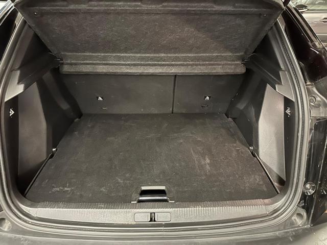 PEUGEOT 2008 usata, con USB