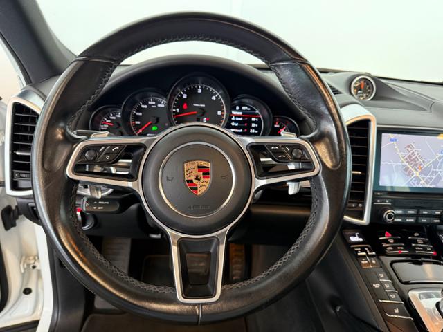 PORSCHE Cayenne usata, con Cerchi in lega