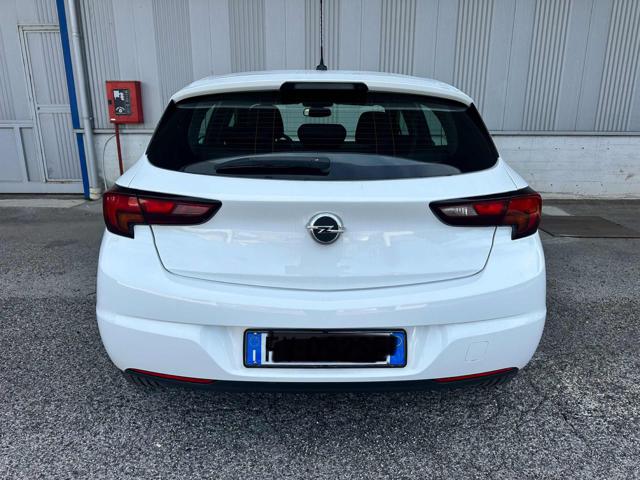 OPEL Astra usata, con Autoradio
