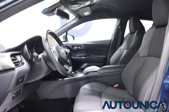 TOYOTA C-HR usata, con Sistema di navigazione