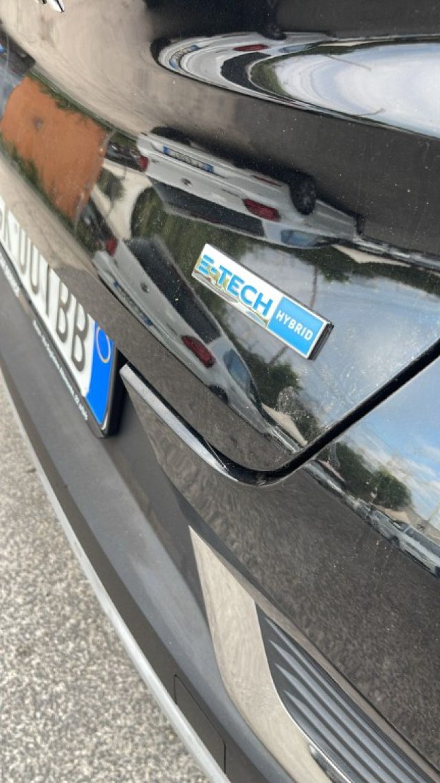 RENAULT Captur usata, con Bracciolo