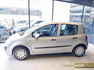 RENAULT Modus usata, con Sedile posteriore sdoppiato