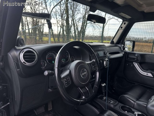 JEEP Wrangler usata, con USB