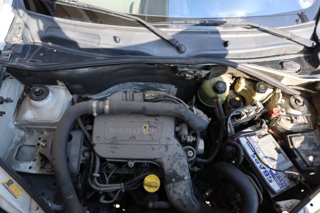 RENAULT Kangoo usata 13