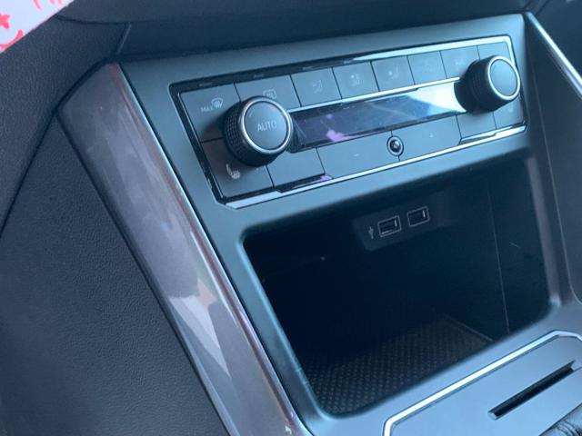 VOLKSWAGEN Polo usata, con Sedile posteriore sdoppiato