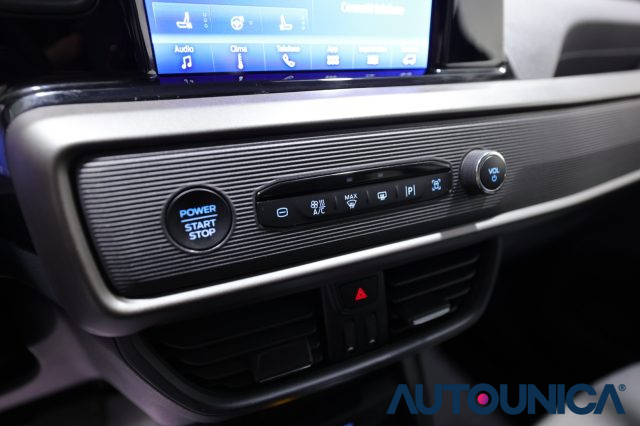FORD Tourneo Courier usata, con Specchietti laterali elettrici