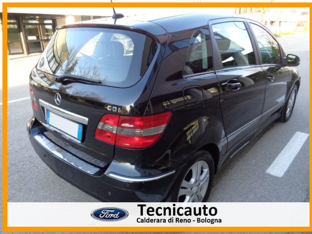 MERCEDES-BENZ B 180 usata, con Cerchi in lega