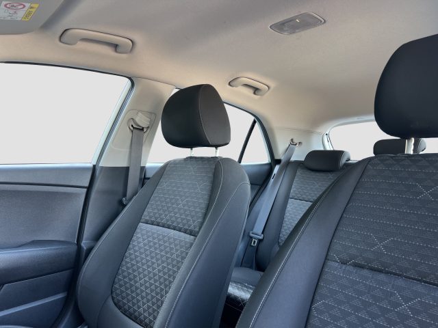 KIA Rio usata 14