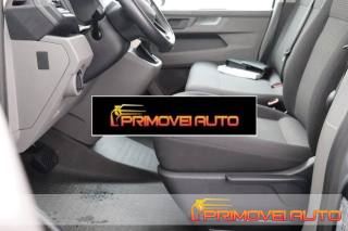 VOLKSWAGEN Caravelle usata, con Sensori di parcheggio posteriori