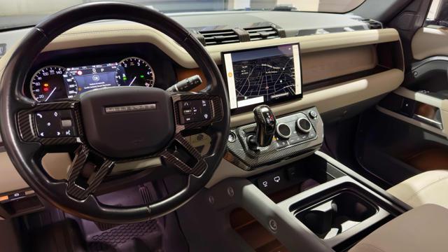 LAND ROVER Defender usata, con Boardcomputer