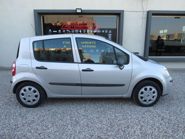 RENAULT Modus usata, con Alzacristalli elettrici