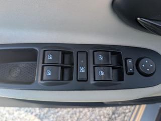 LANCIA Ypsilon usata, con Controllo automatico clima