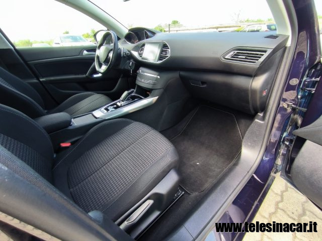 PEUGEOT 308 usata, con Frenata d