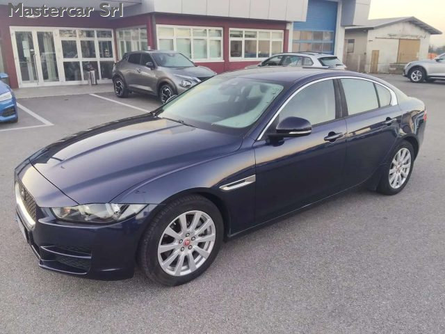 JAGUAR XE usata, con Airbag