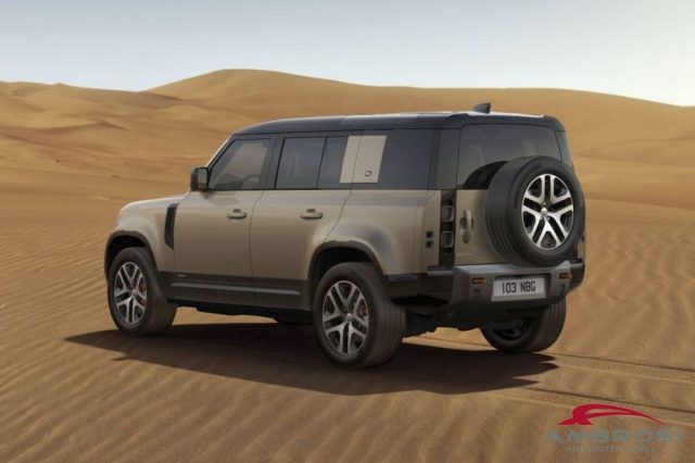 LAND ROVER Defender usata 3