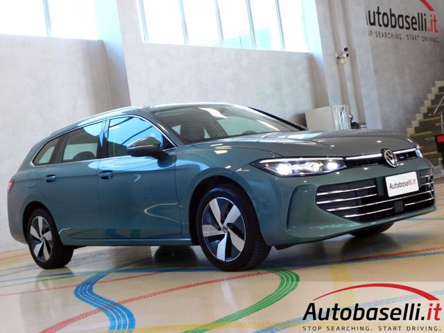 VOLKSWAGEN Passat usata, con Leve al volante