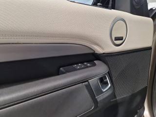 LAND ROVER Discovery usata, con Luci diurne LED