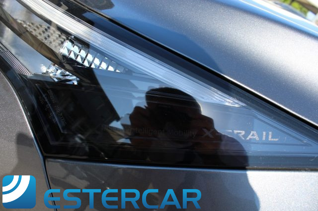 NISSAN X-Trail usata, con Luci diurne LED