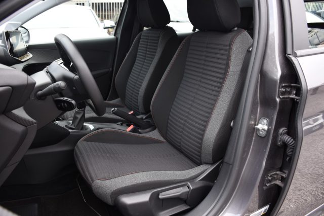 PEUGEOT 208 usata, con Autoradio