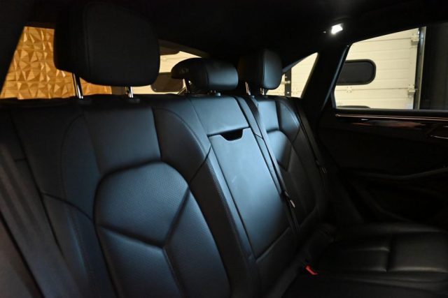 PORSCHE Macan usata 34